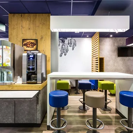 Ibis Budget Centre Gare Saint Jean 호텔 *
