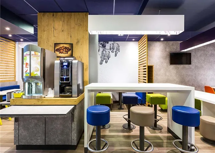 Ibis Budget Centre Gare Saint Jean 호텔 *